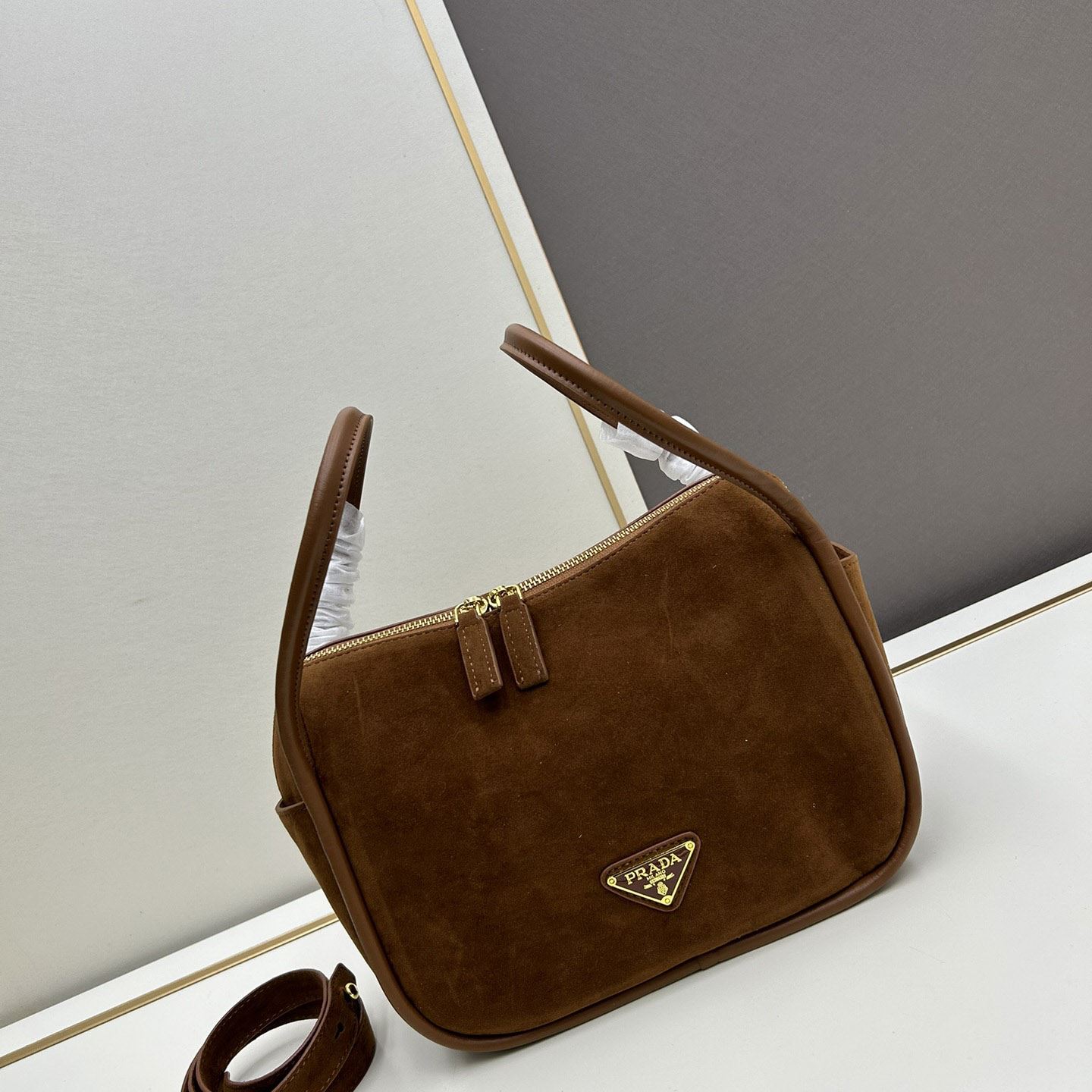Pra*a top handle bags